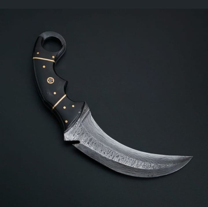Kerambit lame 9 cm en acier de Damas, poignée en Micarta et étui en cuir de vache